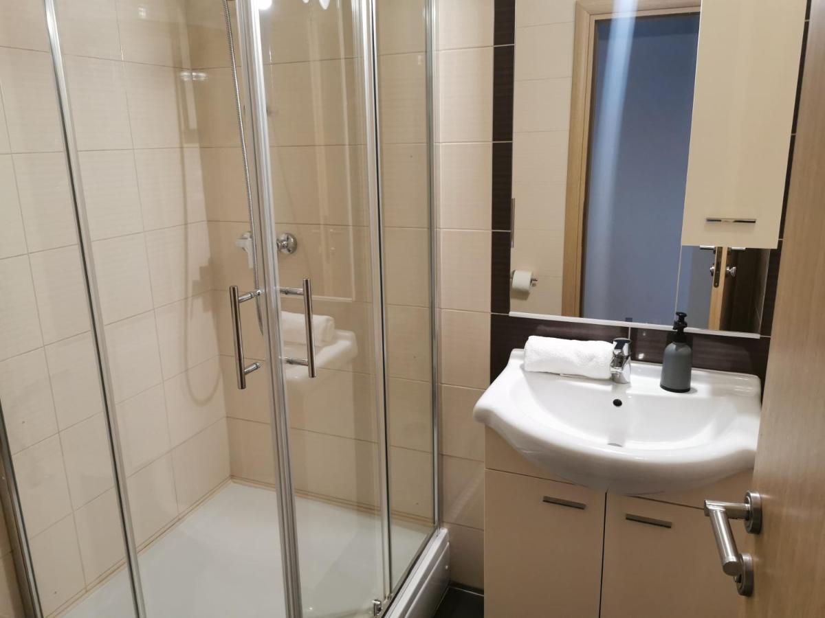 Apartment Jurcevic โตรกีร์ ภายนอก รูปภาพ