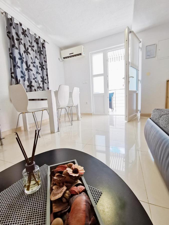 Apartment Jurcevic โตรกีร์ ภายนอก รูปภาพ