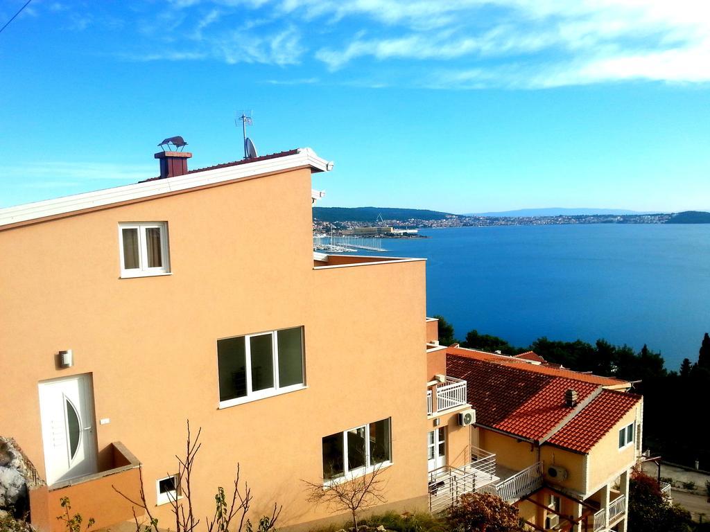 Apartment Jurcevic โตรกีร์ ภายนอก รูปภาพ